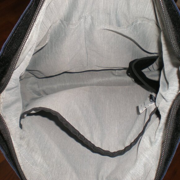 Sherpani Camden - Picture 3 of 6